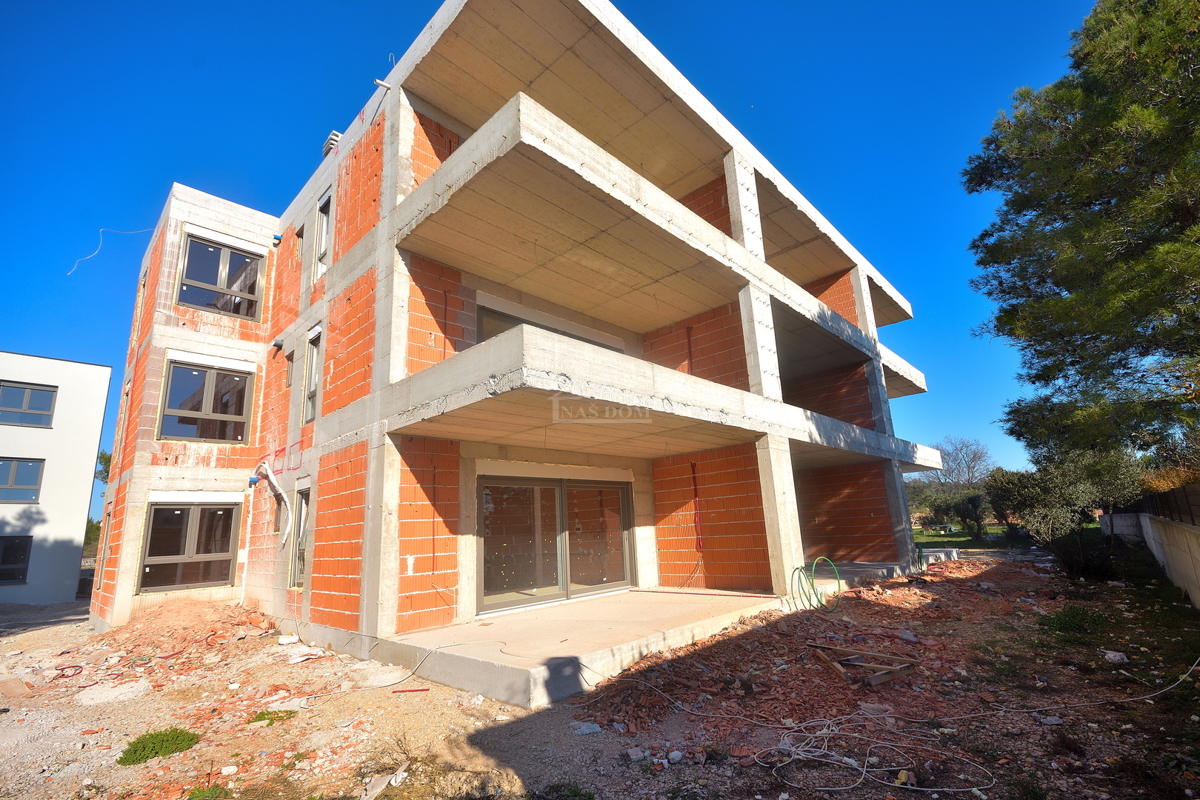 Vodice, SRIMA B - S7 stanovanje s tremi spalnicami, 2. nadstropje, 300 m od plaže