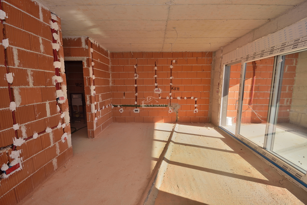 Vodice, SRIMA B - S7 stanovanje s tremi spalnicami, 2. nadstropje, 300 m od plaže