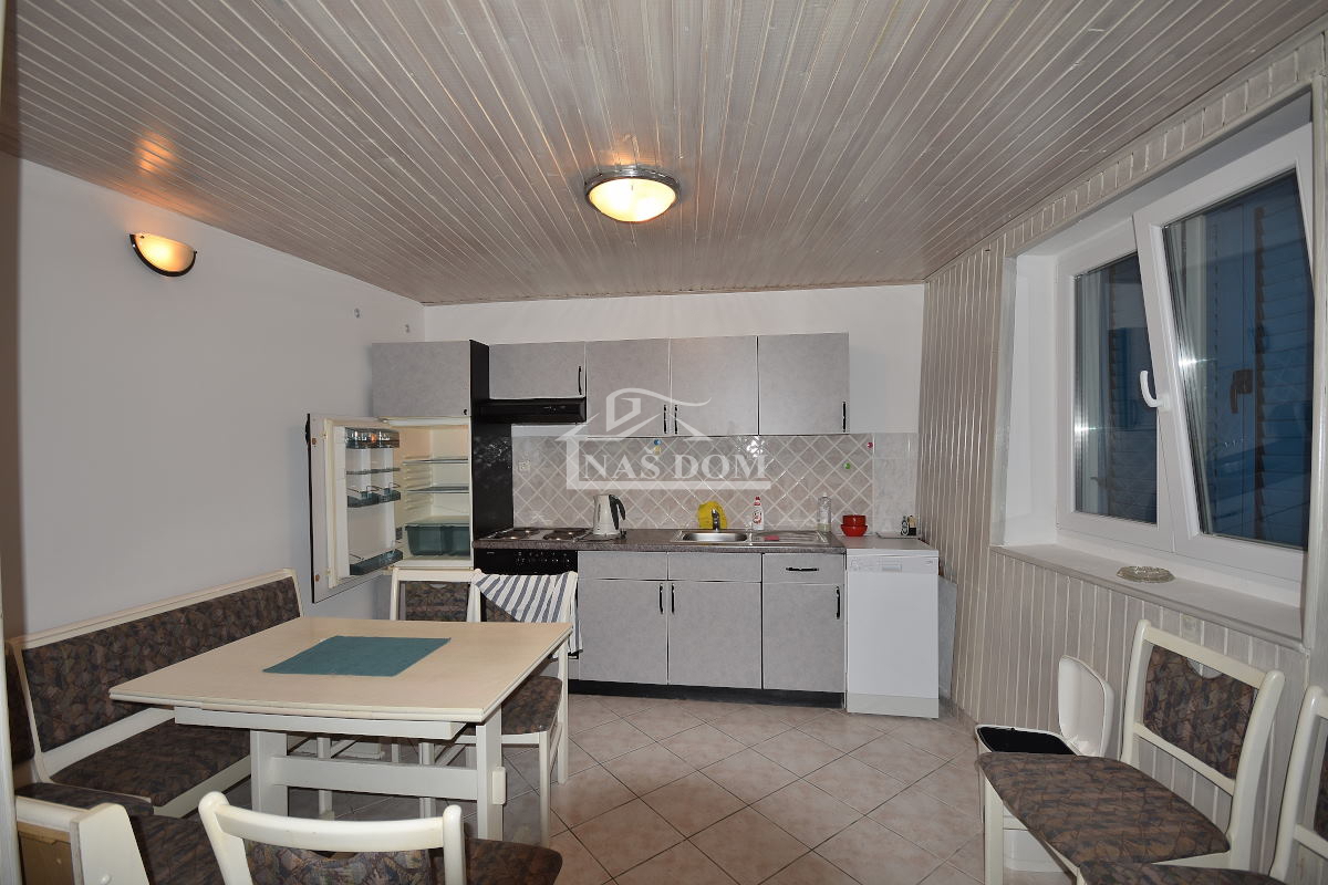 Vodice - CENTAR hiša, 250 m od Modre plaže
