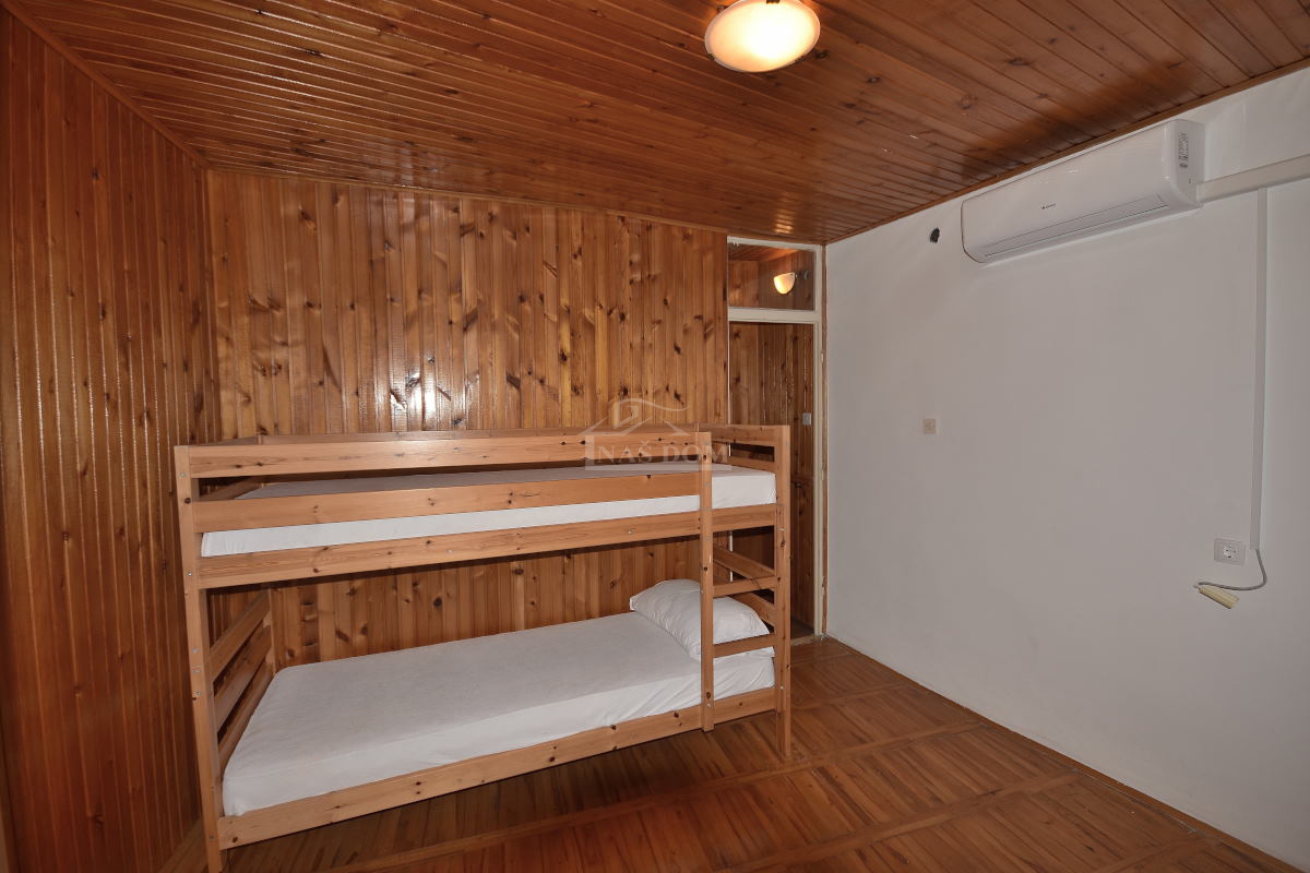 Vodice - CENTAR hiša, 250 m od Modre plaže