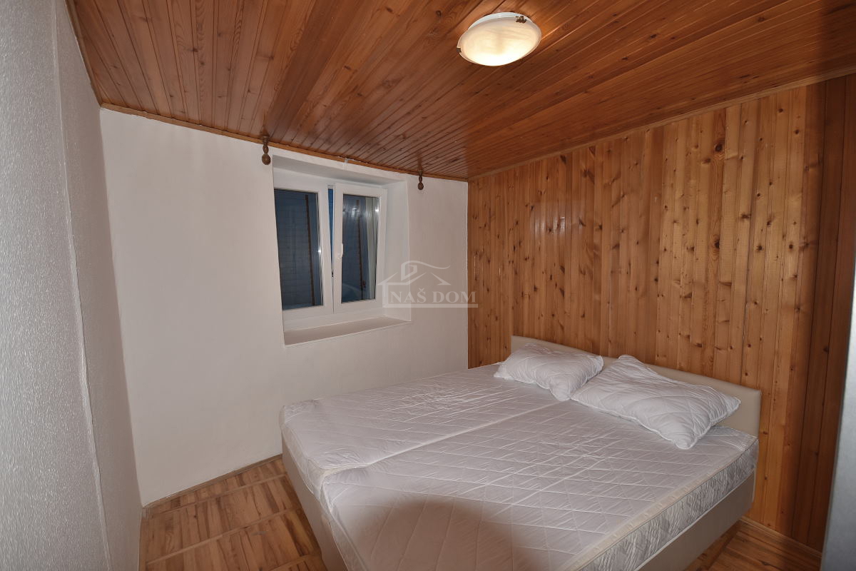 Vodice - CENTAR hiša, 250 m od Modre plaže