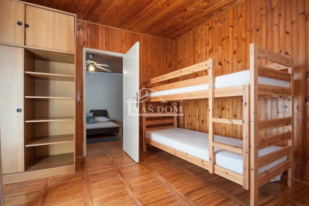 Vodice - CENTAR hiša, 250 m od Modre plaže