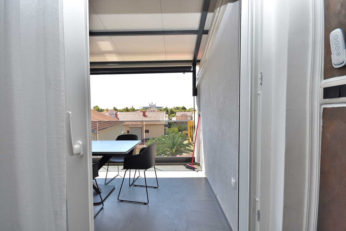 Vodice - popolnoma obnovljeno in opremljeno stanovanje 350 m od plaže