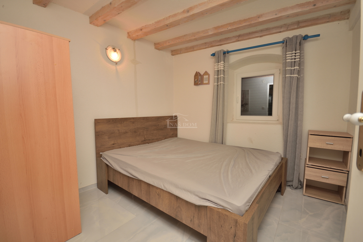 Vodice - Dvoetažno stanovanje v samem središču mesta