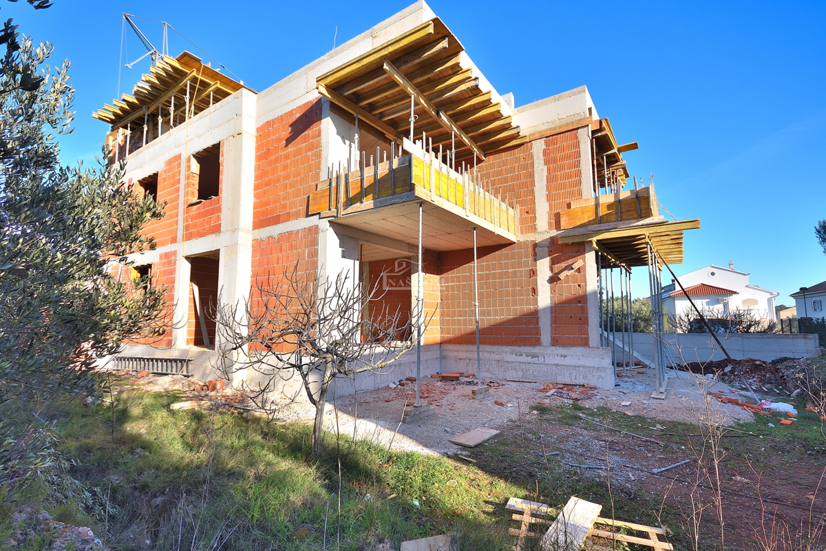 Tribunj, Sovlje - stanovanje s strešno teraso, pogled na morje