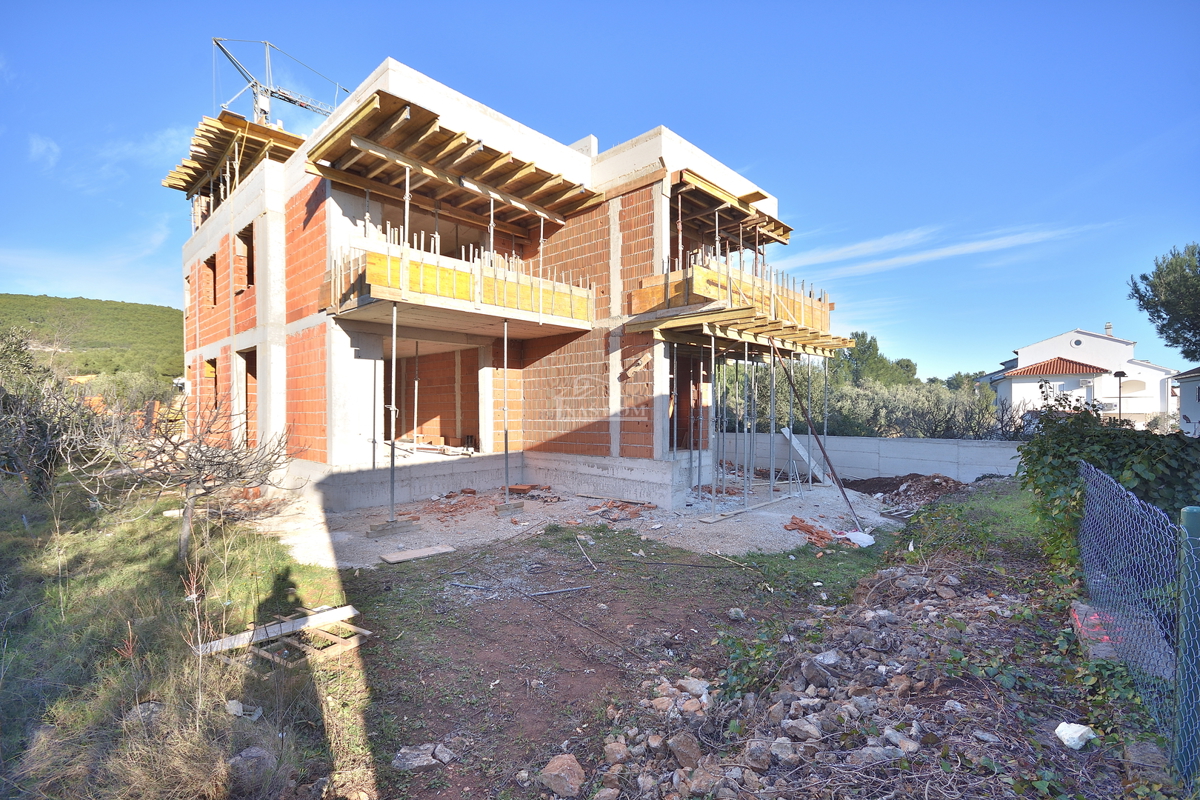 Tribunj, Sovlje - stanovanje s strešno teraso, pogled na morje