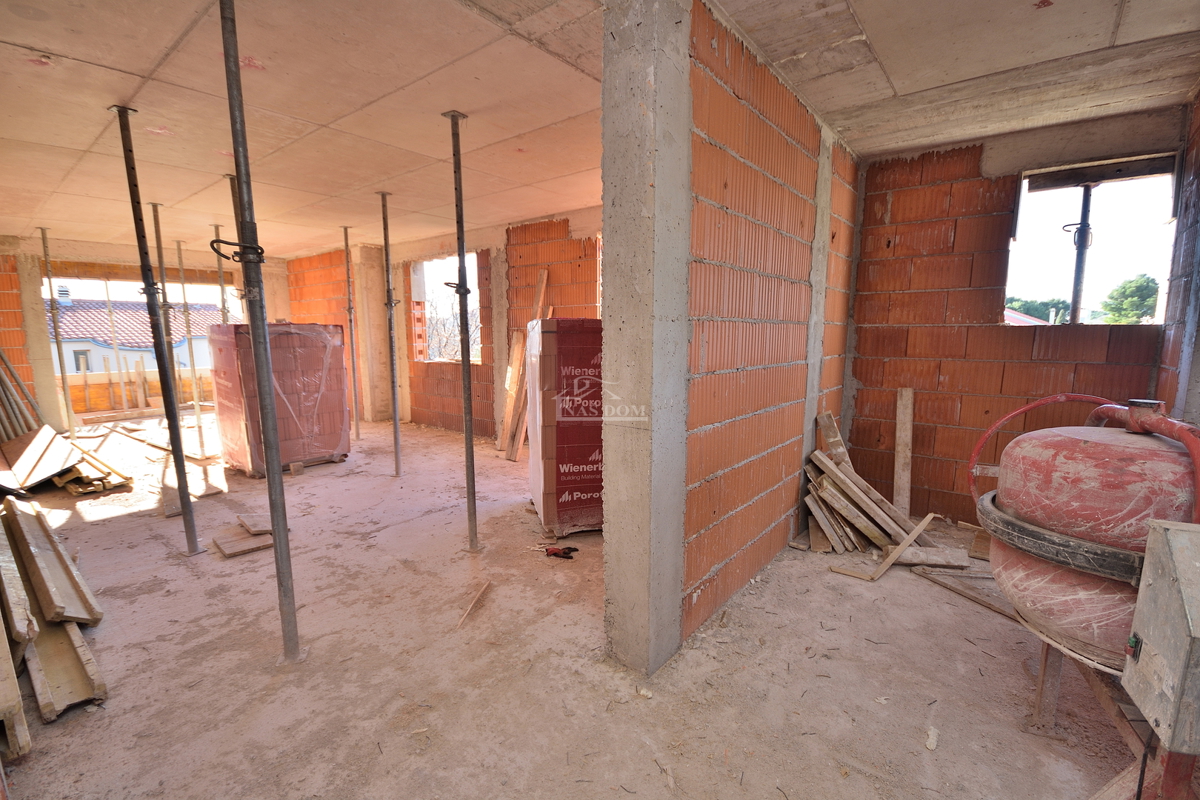 Tribunj, Sovlje - stanovanje s strešno teraso, pogled na morje