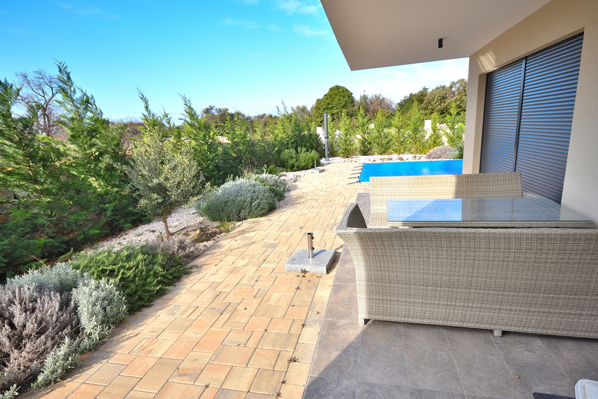 Šibenik, Bogdanovići - dvojna kuća s bazenom