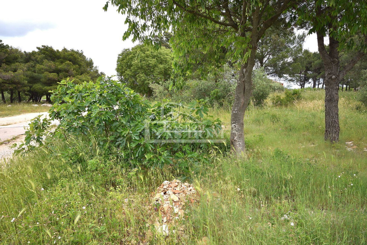 Vodice - zemljišče 2271m2