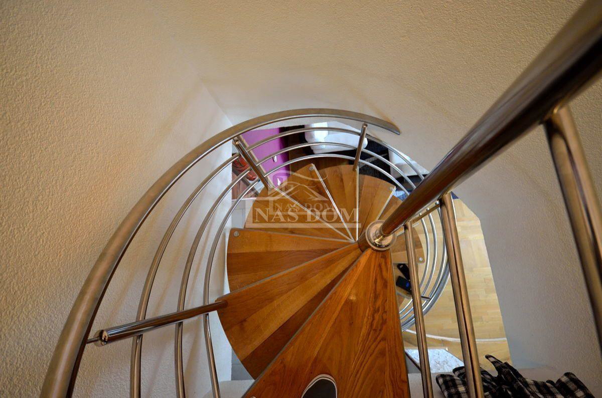 Vodice - Hiša s pogledom na morje