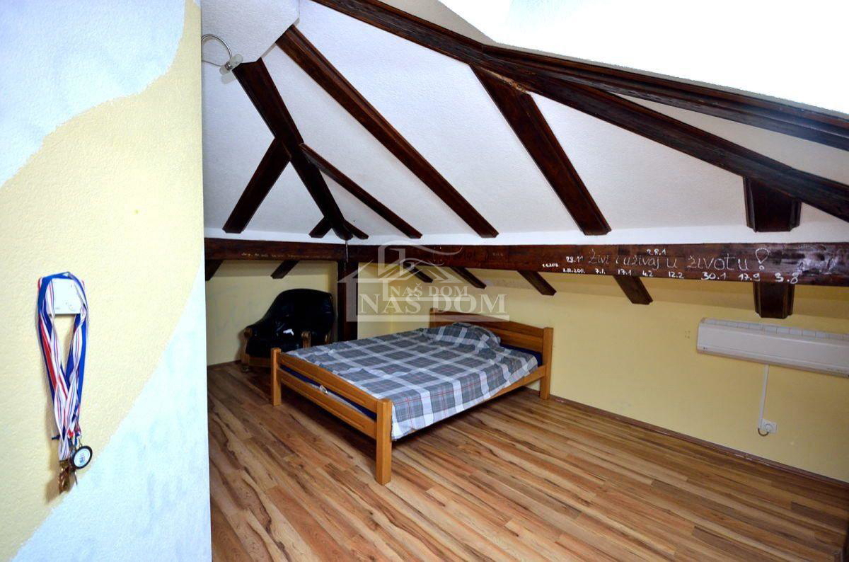 Vodice - Hiša s pogledom na morje