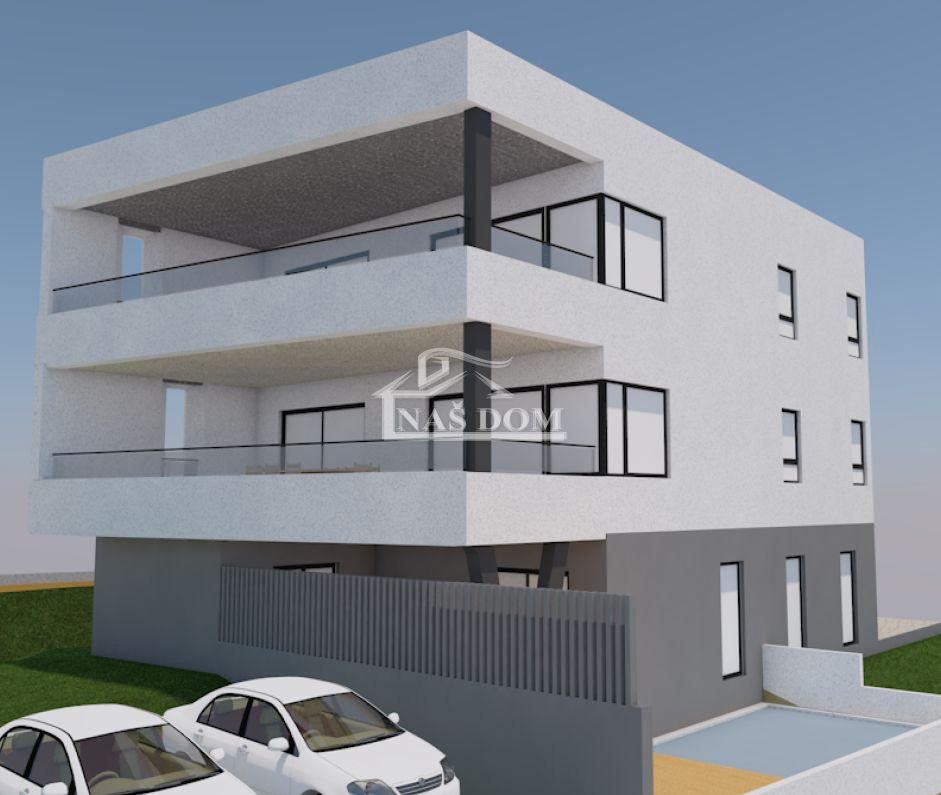 Vodice - Stan S4 na drugem nadstropju, dvigalo, vrhunska lokacija