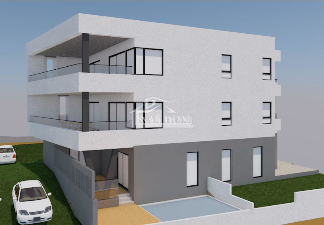 Vodice - Stan S4 na drugem nadstropju, dvigalo, vrhunska lokacija