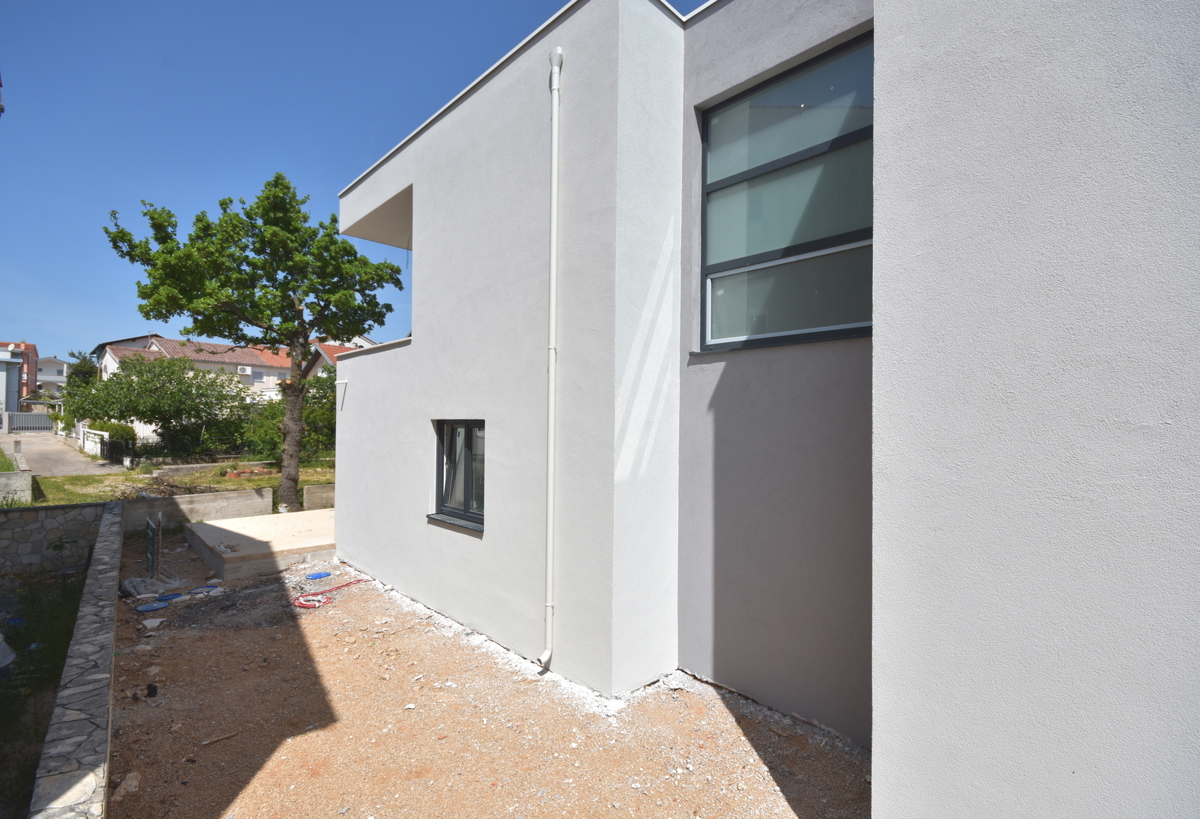 Vodice - **NOVOGRADNJA** S2 stanovanje s vrtom