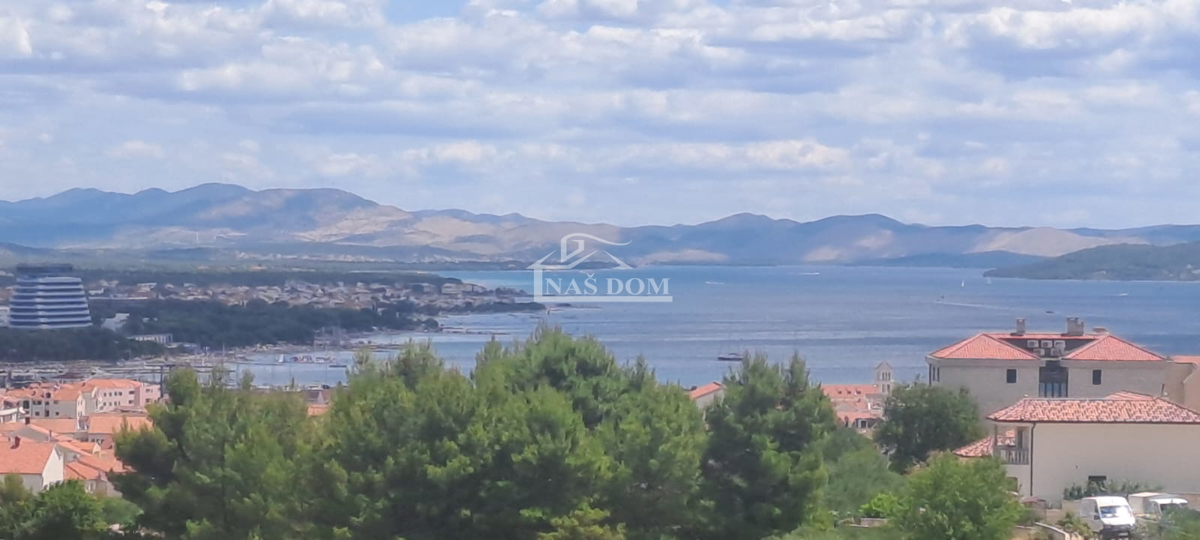 Vodice - **NOVOGRADNJA** S1 hiša s bazenom, pogled na morje