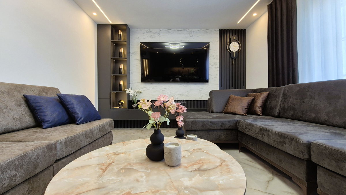 Brodarica - Vila s bazenom, 70 m od morja