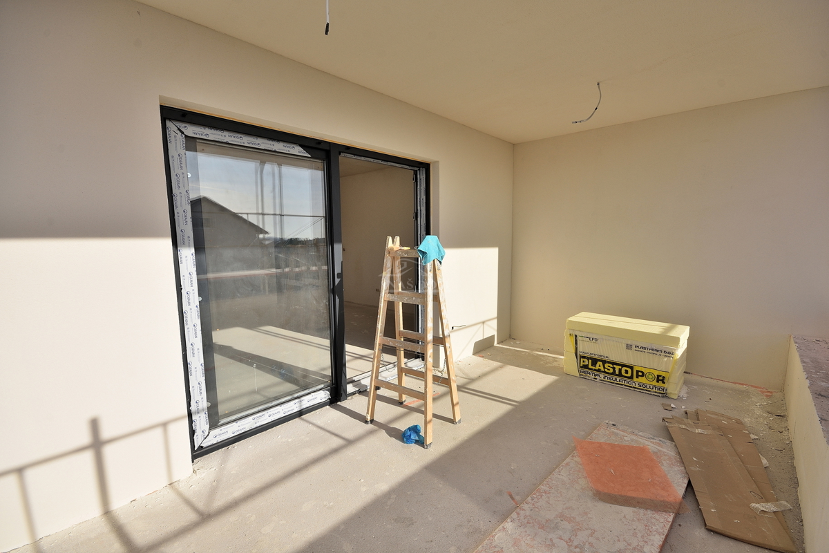 Vodice _**NOVOGRADNJA** S3 stanovanje, I. nadstropje, pogled na morje