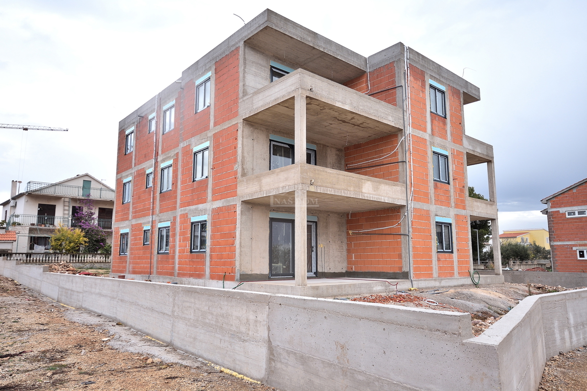 Vodice _**NOVOGRADNJA** S3 stanovanje, I. nadstropje, pogled na morje