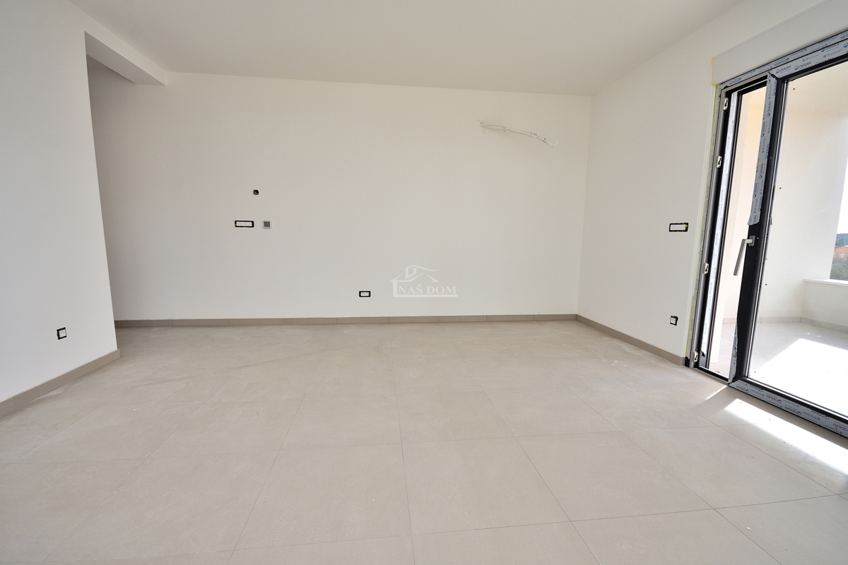 Vodice - **NOVOGRADNJA** S3 stanovanje z dvema spalnicama, 1. nadstropje, pogled na morje