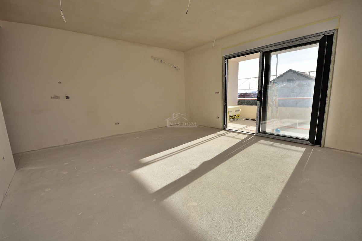 Vodice _**NOVOGRADNJA** S3 stanovanje, I. nadstropje, pogled na morje