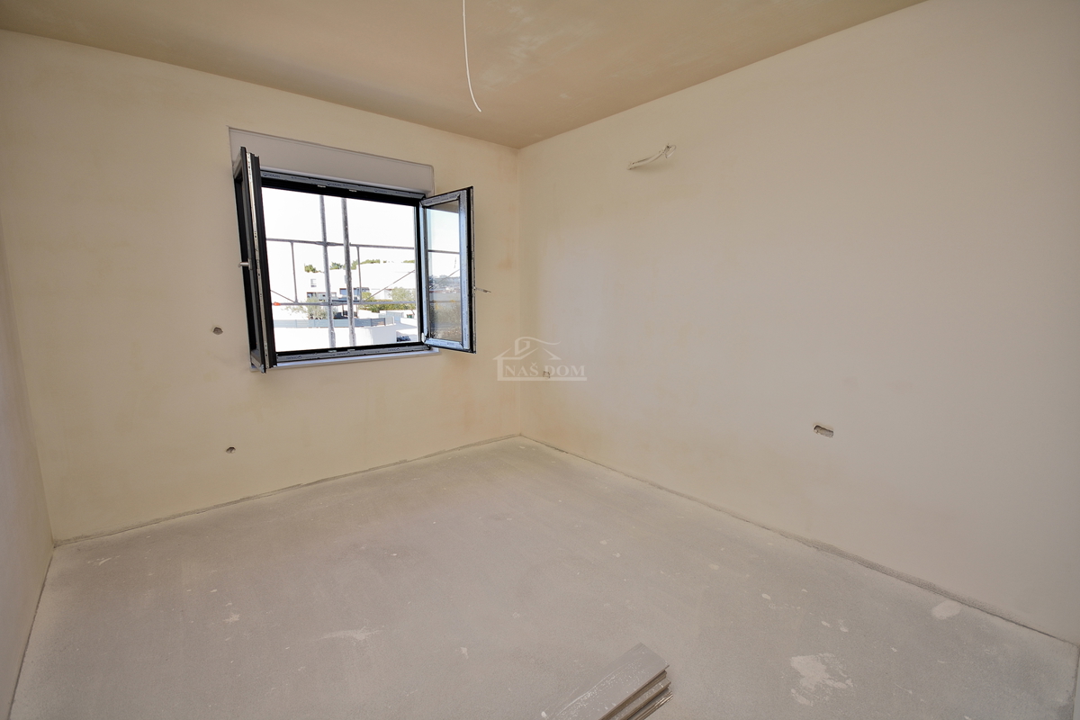 Vodice _**NOVOGRADNJA** S3 stanovanje, I. nadstropje, pogled na morje