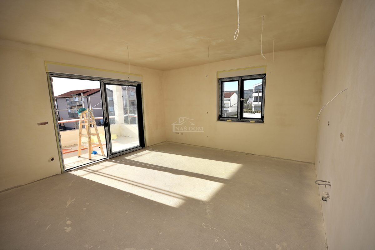 Vodice _**NOVOGRADNJA** S3 stanovanje, I. nadstropje, pogled na morje