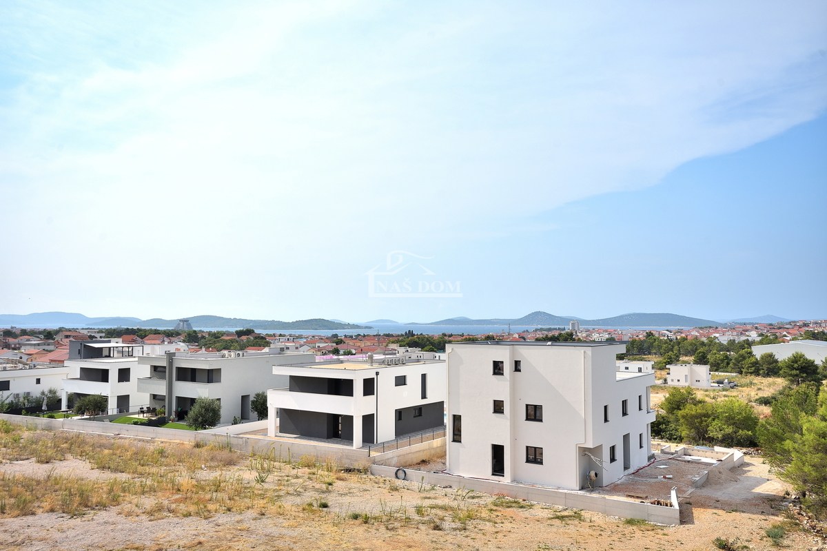 Vodice - stanovanje z razgledom na morje