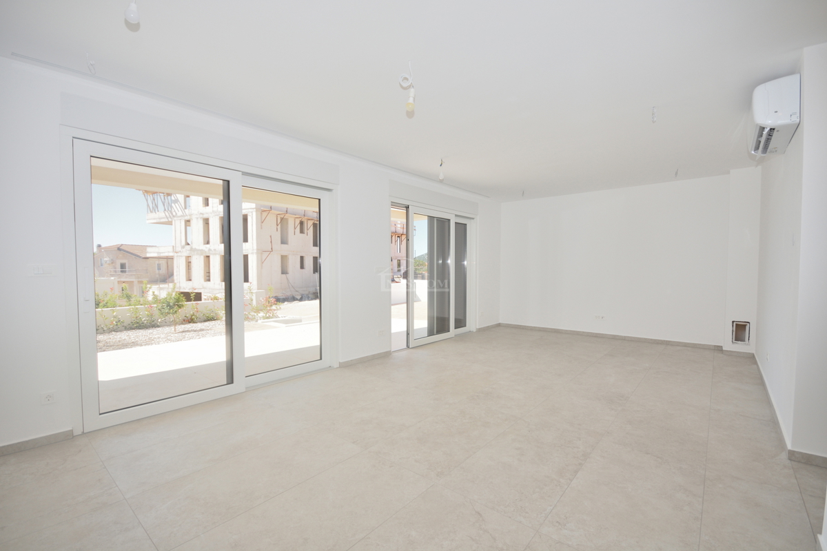 Tribunj – Luksuzno stanovanje S1 v novogradnji, le 400 m od plaže in centra