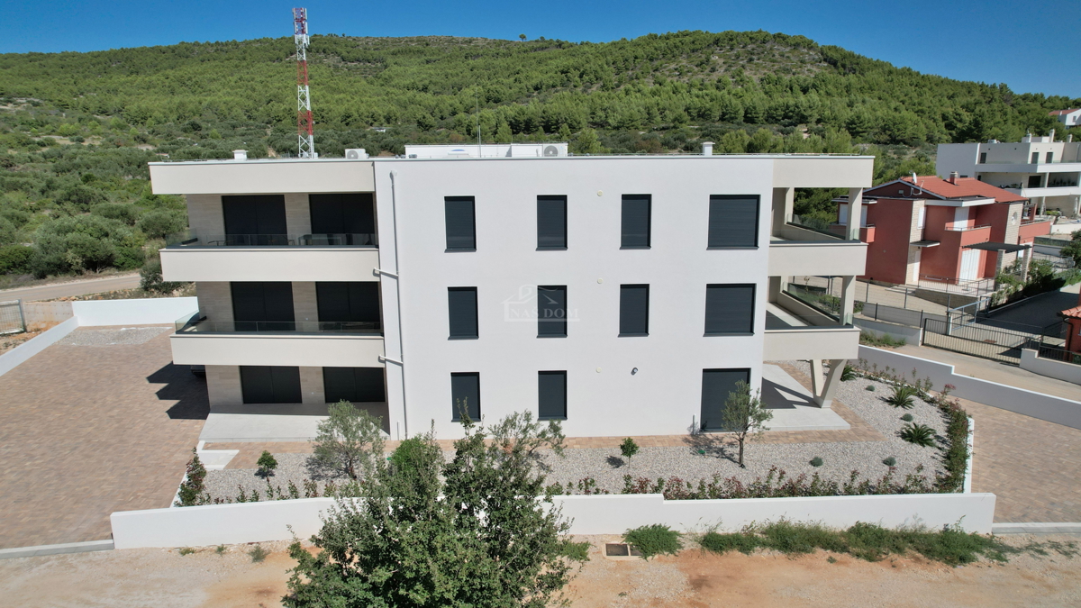 Tribunj – Luksuzno stanovanje S1 v novogradnji, le 400 m od plaže in centra