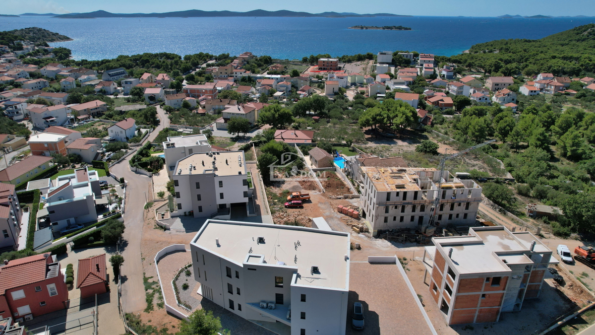Tribunj – Luksuzno stanovanje S1 v novogradnji, le 400 m od plaže in centra