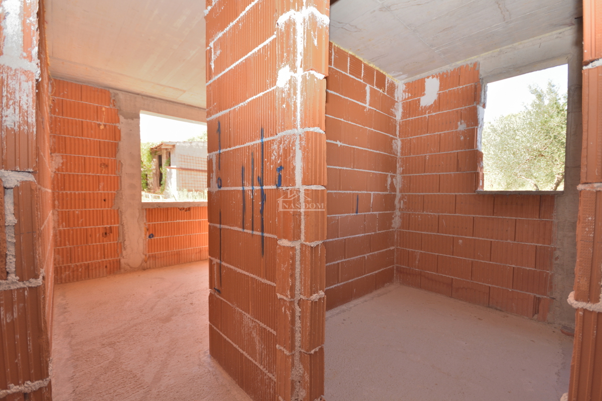 Vodice - Stanovanje S1 z vrtom, 500 m od centra