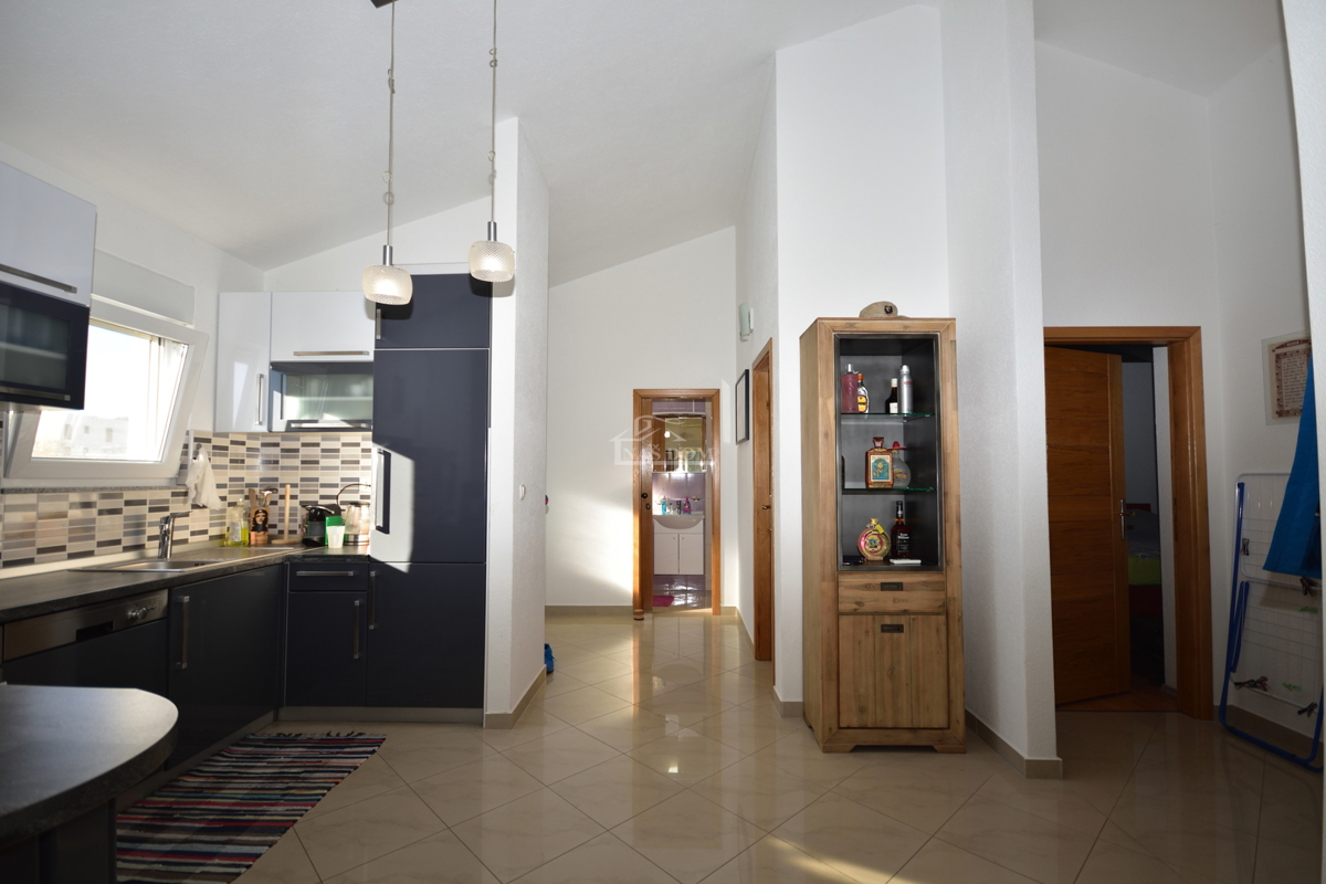 Vodice - družinska hiša pritličje