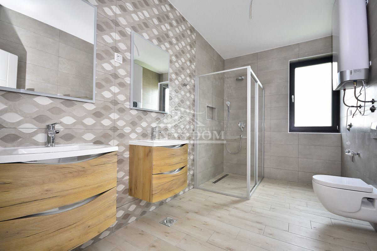 Vodice - Penthouse s krovno teraso