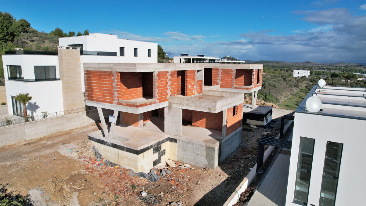 Vodice - Luksuzna dvojna kuća S2 s panoramskim pogledom na morje