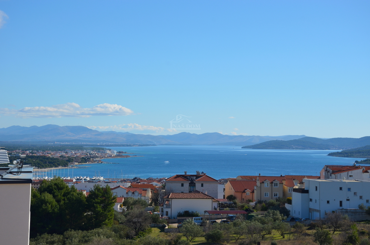 Vodice - Luksuzna dvojna kuća S2 s panoramskim pogledom na morje