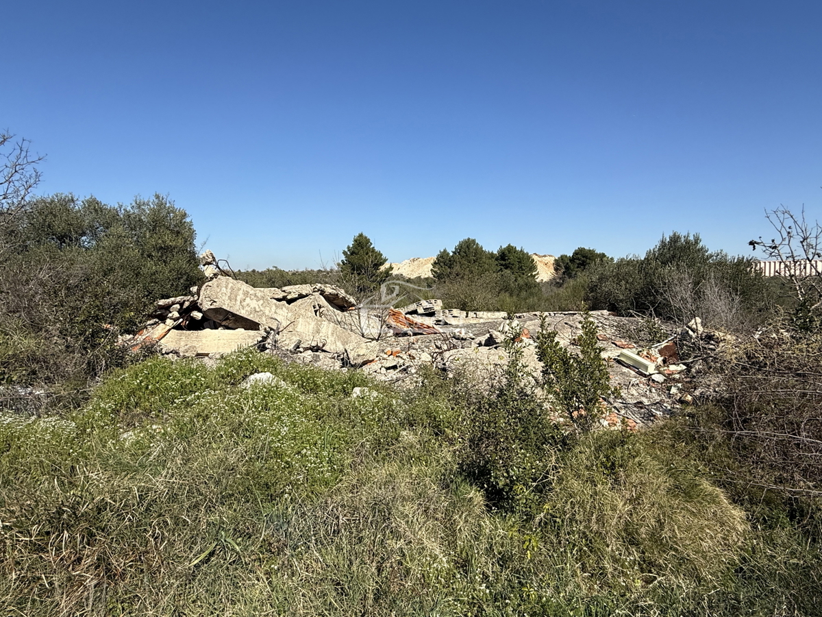 Vodice - Gradbena parcela 2082m2