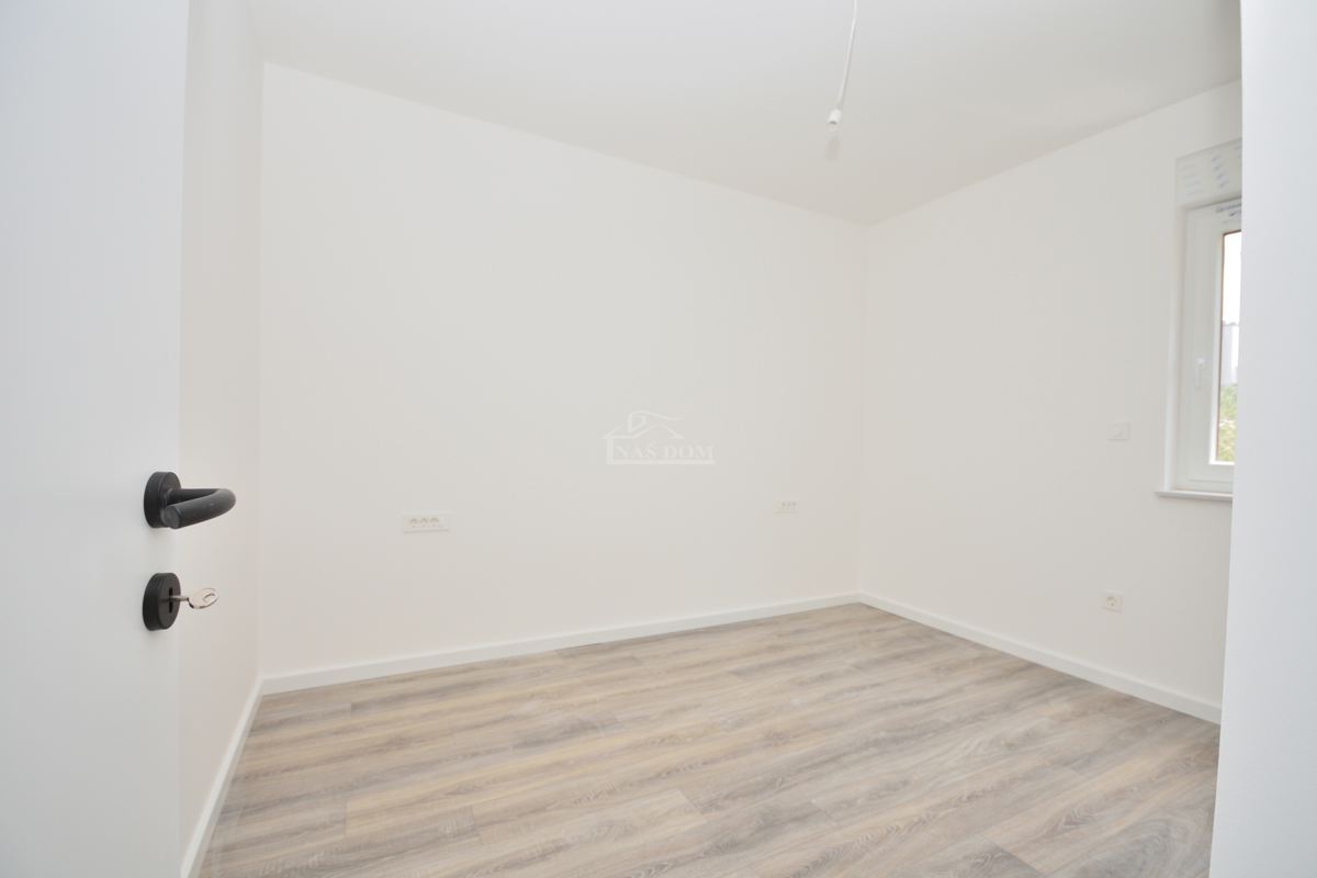 Vodice - Luksuzno stanovanje S2 v prvem nadstropju, 600 m od plaže