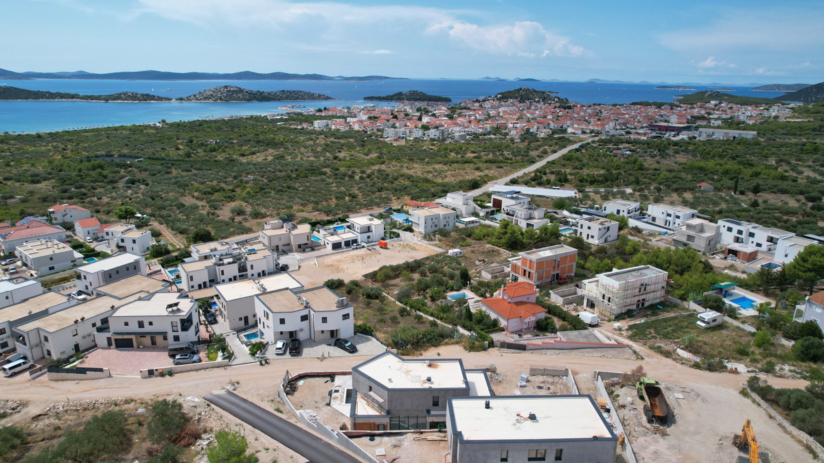 Luksuzna vila 4 s panoramskim pogledom na morje in otočje