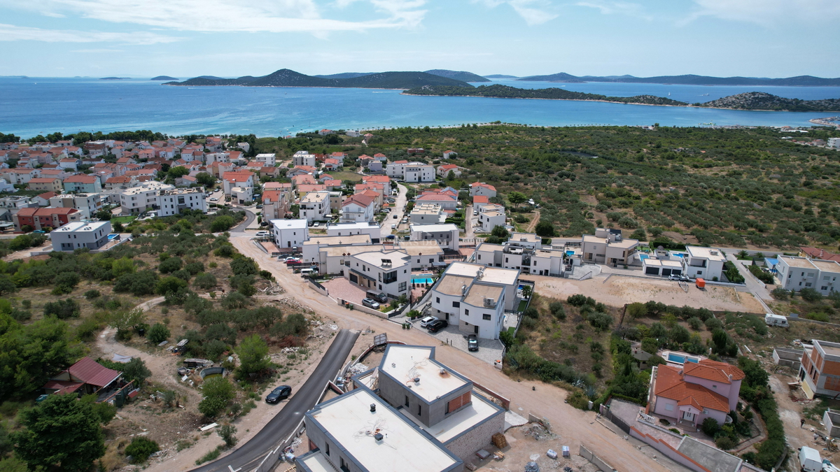 Luksuzna vila 4 s panoramskim pogledom na morje in otočje