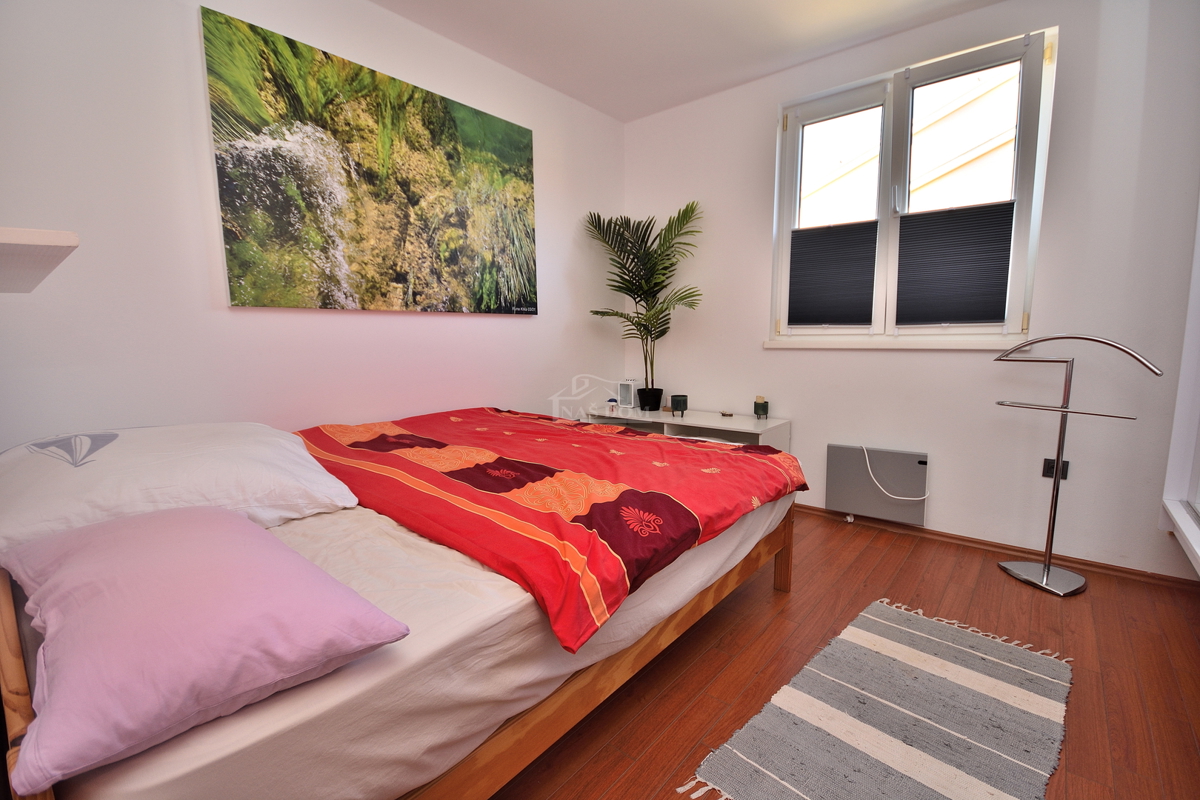 Vodice - Stanovanje z galerijo, 3S+DB, pogled na morje