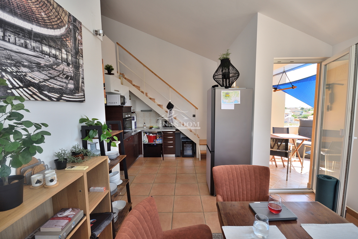 Vodice - Stanovanje z galerijo, 3S+DB, pogled na morje