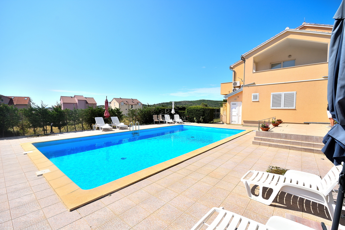 Vodice - Stanovanje z galerijo, 3S+DB, pogled na morje