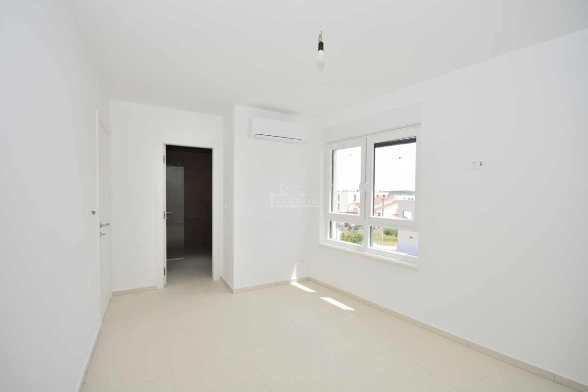 Vodice - Stanovanje S6 v drugem nadstropju z razgledom na morje