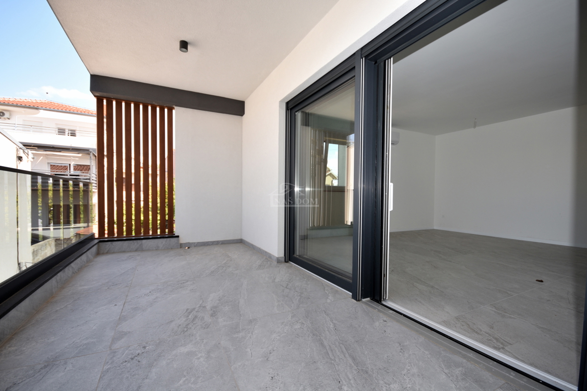 Luksuzno stanovanje S5, 50m od plaže