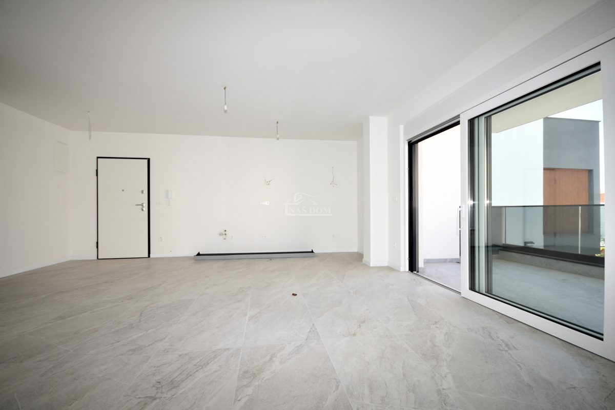 Luksuzno stanovanje S5, 50m od plaže