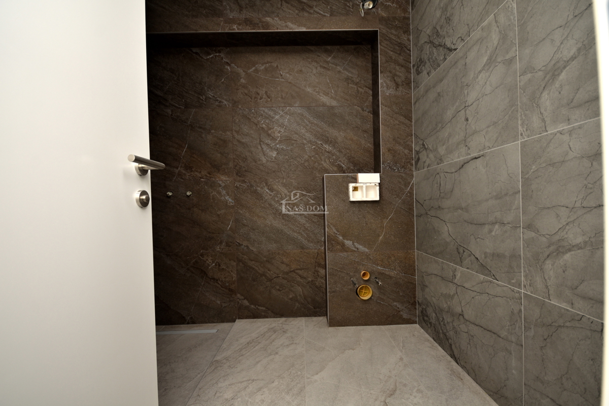 Luksuzno stanovanje S5, 50m od plaže