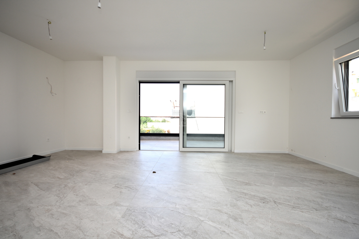 Luksuzno stanovanje S5, 50m od plaže