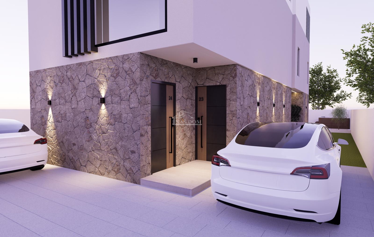 Vodice - Luksuzno dvonadstropno stanovanje S2, mirna lega