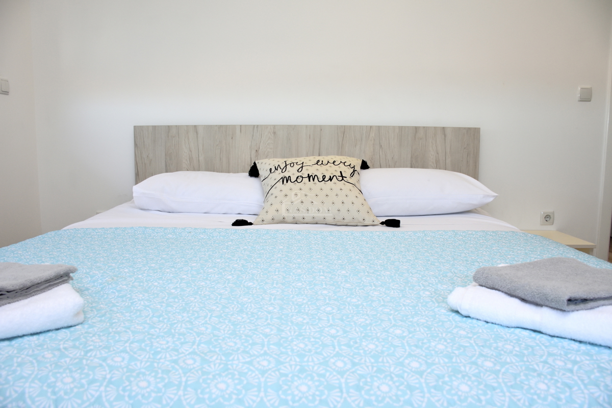 Luksuzni opremljeni penthouse s panoramskim pogledom na morje – Srima, Vodice