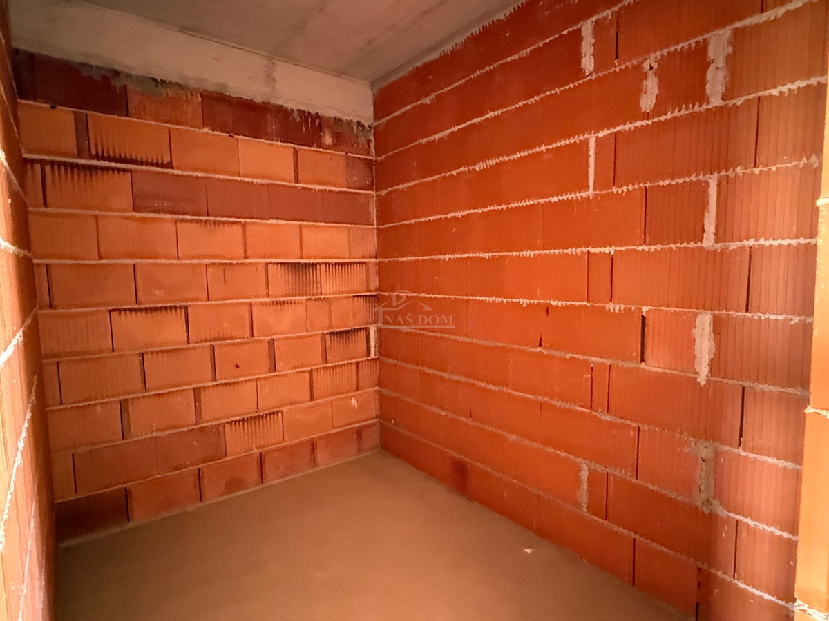 VODICE-*NOVOGRADNJA* S1 Dvojna kuća 550m od plaže